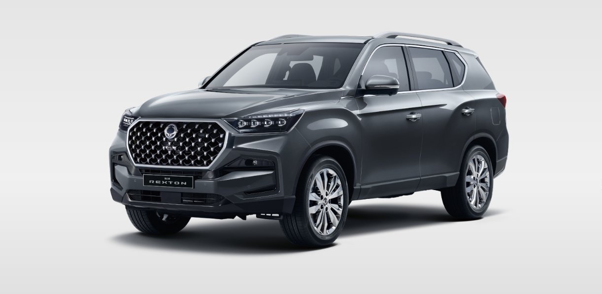 Rexton 2,2 / Premium / 4WD / A8 / Marble Šedá / 7 míst / záruka 5 let nebo 150.000 Km / č.obj.69063